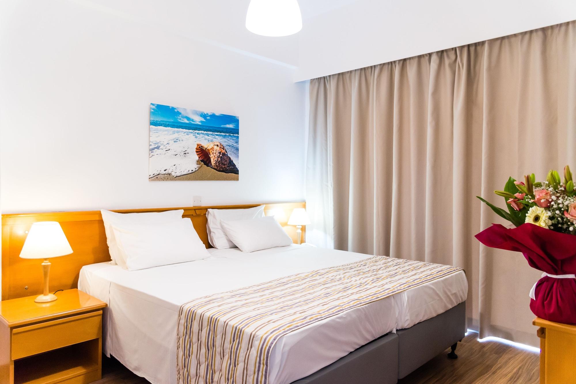 Helios 2 Apartment Paphos Exterior photo