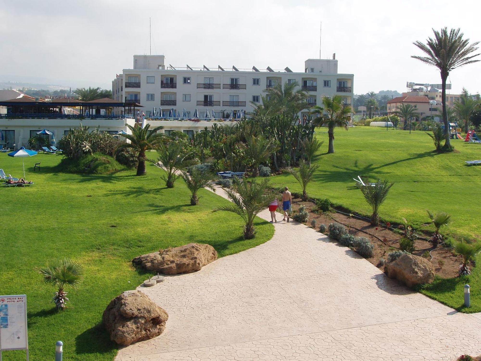 Helios 2 Apartment Paphos Exterior photo