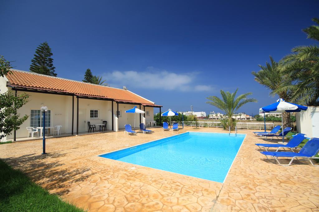 Helios 2 Apartment Paphos Exterior photo